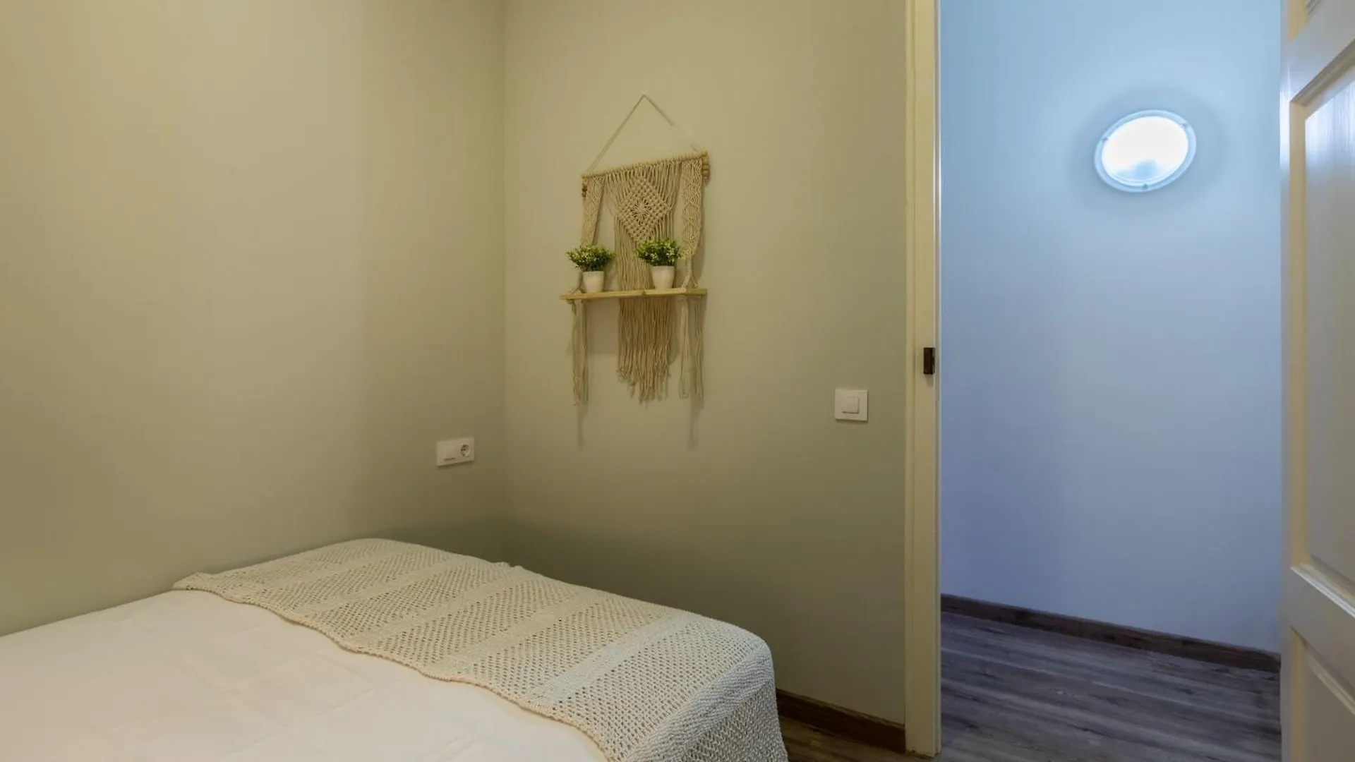 13Par1004 - Fabulous Apartment In The Heart Of Barcellona