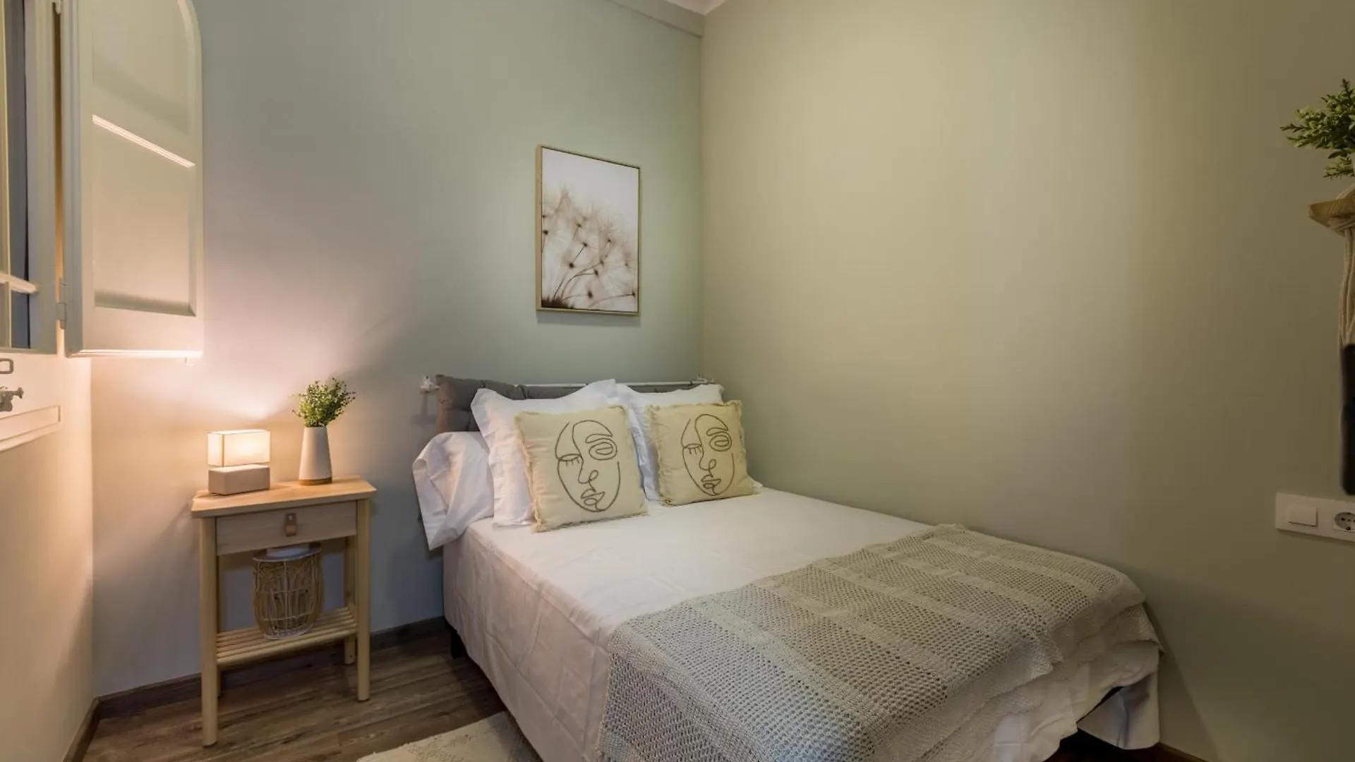 13Par1004 - Fabulous Apartment In The Heart Of Barcellona Spagna