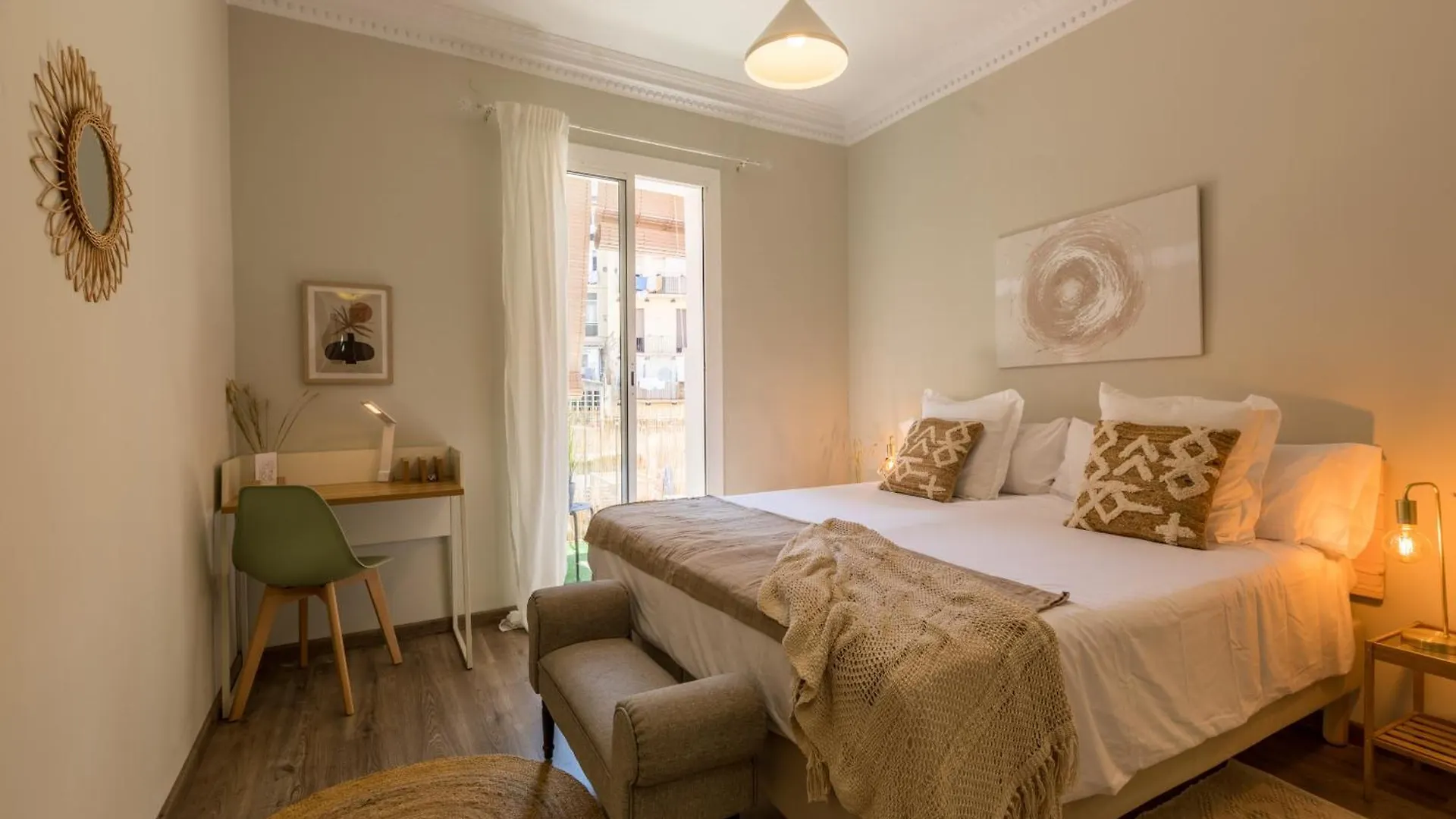 13Par1004 - Fabulous Apartment In The Heart Of Barcellona